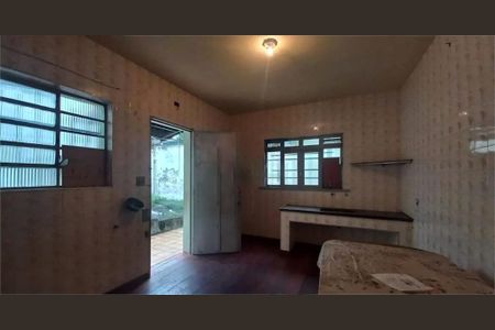 Casa à venda com 3 quartos, 200m² em Butantã, São Paulo