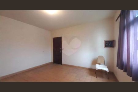 Casa à venda com 3 quartos, 200m² em Butantã, São Paulo