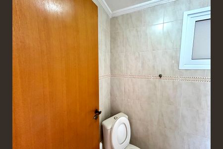 Casa à venda com 427m², 4 quartos e 5 vagas Casa à venda com 427m², 4 quartos e 5 vagasBanheiro 2