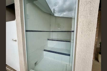 Casa à venda com 427m², 4 quartos e 5 vagas Casa à venda com 427m², 4 quartos e 5 vagasÁrea comum - Sauna