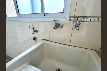 Casa à venda com 427m², 4 quartos e 5 vagas Casa à venda com 427m², 4 quartos e 5 vagasÁrea de Serviço