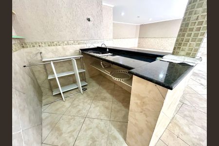 Casa à venda com 427m², 4 quartos e 5 vagas Casa à venda com 427m², 4 quartos e 5 vagasGaragem