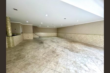 Casa à venda com 427m², 4 quartos e 5 vagas Casa à venda com 427m², 4 quartos e 5 vagasGaragem