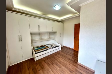 Casa à venda com 427m², 4 quartos e 5 vagas Casa à venda com 427m², 4 quartos e 5 vagasQuarto