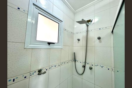 Casa à venda com 427m², 4 quartos e 5 vagas Casa à venda com 427m², 4 quartos e 5 vagasBanheiro da Suíte 1