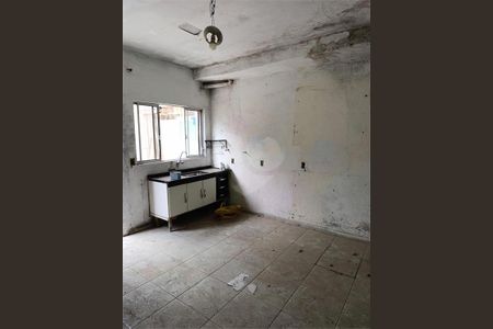 Casa à venda com 1 quarto, 246m² em Vila Carrão, São Paulo