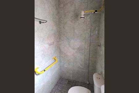 Casa à venda com 1 quarto, 246m² em Vila Carrão, São Paulo