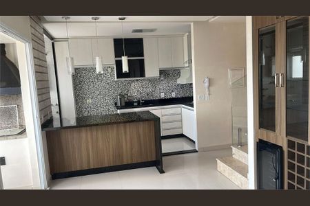 Apartamento à venda com 3 quartos, 126m² em Vila Bertioga, São Paulo