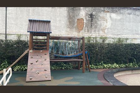 Apartamento à venda com 3 quartos, 126m² em Vila Bertioga, São Paulo