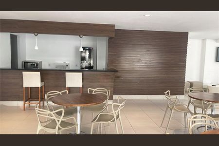 Apartamento à venda com 3 quartos, 126m² em Vila Bertioga, São Paulo