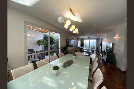 Casa à venda com 4 quartos, 260m² em Alto da Lapa, São Paulo