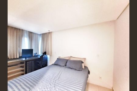 Apartamento à venda com 160m², 3 quartos e 3 vagas Apartamento à venda com 160m², 3 quartos e 3 vagasSuíte