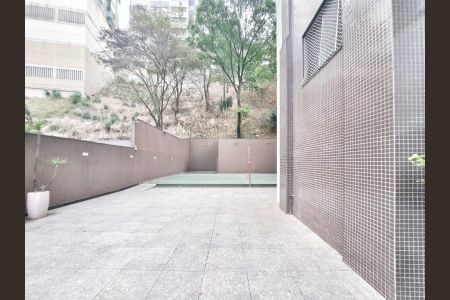 Apartamento à venda com 160m², 3 quartos e 3 vagas Apartamento à venda com 160m², 3 quartos e 3 vagasÁrea comum