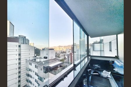 Apartamento à venda com 160m², 3 quartos e 3 vagas Apartamento à venda com 160m², 3 quartos e 3 vagasSala/Cozinha