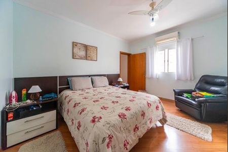 Casa à venda com 322m², 4 quartos e 4 vagasSuíte 3