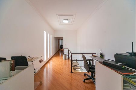 Casa à venda com 322m², 4 quartos e 4 vagasHall superior