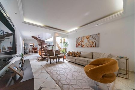 Sala de casa à venda com 4 quartos, 322m² em Campestre, Santo André