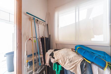 Casa à venda com 322m², 4 quartos e 4 vagasDepósito e Despensa