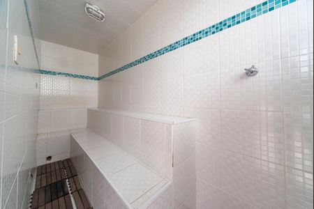 Casa à venda com 322m², 4 quartos e 4 vagasSauna