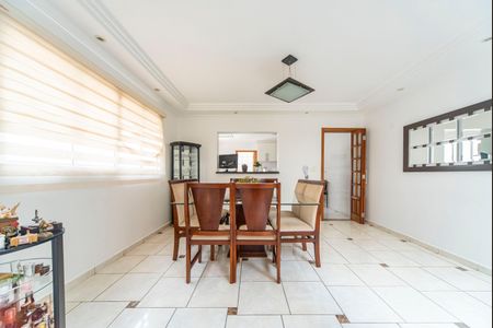 Casa à venda com 322m², 4 quartos e 4 vagasCopa