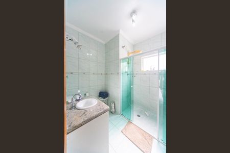 Casa à venda com 322m², 4 quartos e 4 vagasBanheiro Suíte 1