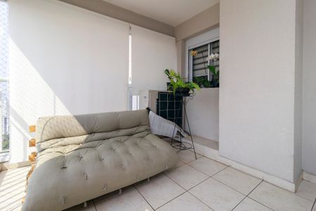 Apartamento à venda com 100m², 3 quartos e 2 vagasVaranda