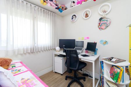 Apartamento à venda com 100m², 3 quartos e 2 vagasQuarto 2