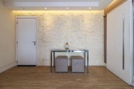 Apartamento à venda com 100m², 3 quartos e 2 vagasSala