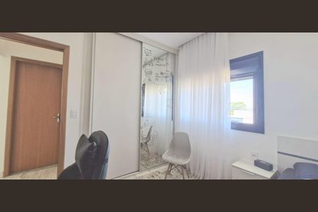 Casa de condomínio à venda com 360m², 3 quartos e 2 vagasQuarto 1