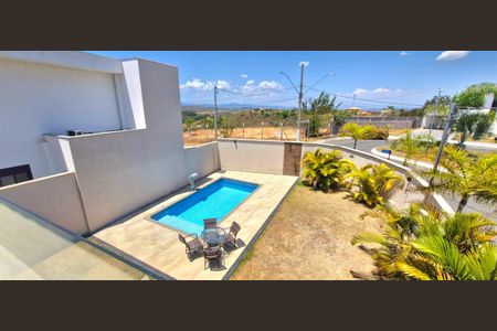 Casa de condomínio à venda com 360m², 3 quartos e 2 vagasÁrea Externa