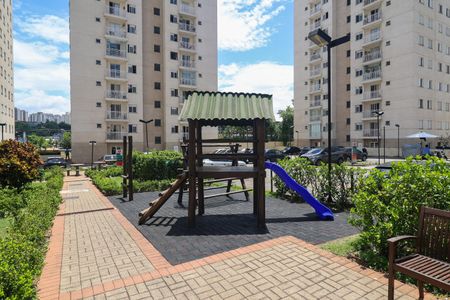 Apartamento à venda com 52m², 2 quartos e 1 vaga Apartamento à venda com 52m², 2 quartos e 1 vagaÁrea comum - Playground
