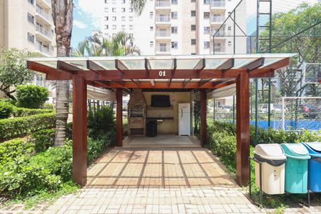 Apartamento à venda com 52m², 2 quartos e 1 vaga Apartamento à venda com 52m², 2 quartos e 1 vagaÁrea comum - Churrasqueira