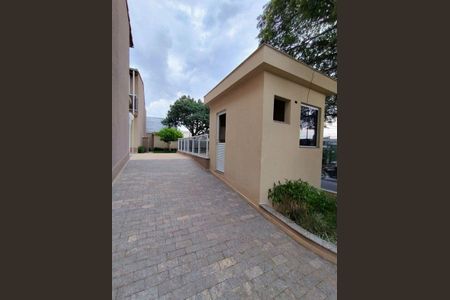 Casa à venda com 2 quartos, 70m² em Jardim Ubirajara, São Paulo