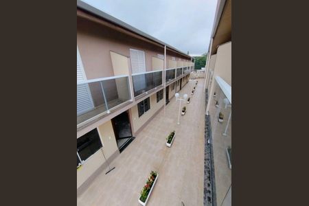 Casa à venda com 97m², 3 quartos e 2 vagas