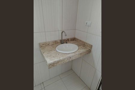 Casa à venda com 67m², 2 quartos e 1 vaga