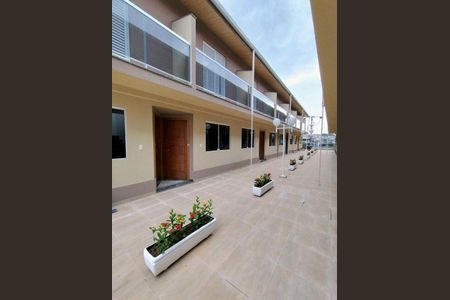 Casa à venda com 90m², 3 quartos e 1 vaga