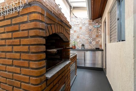 Casa à venda com 98m², 3 quartos e 2 vagas Casa à venda com 98m², 3 quartos e 2 vagasChurrasqueira