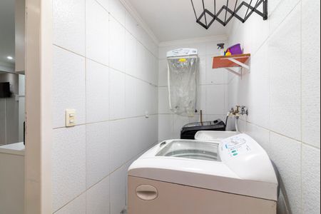 Casa à venda com 98m², 3 quartos e 2 vagas Casa à venda com 98m², 3 quartos e 2 vagasÁrea de Serviço