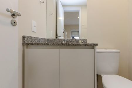 Apartamento à venda com 27m², 1 quarto e sem vaga Apartamento à venda com 27m², 1 quarto e sem vagaBanheiro da Suíte