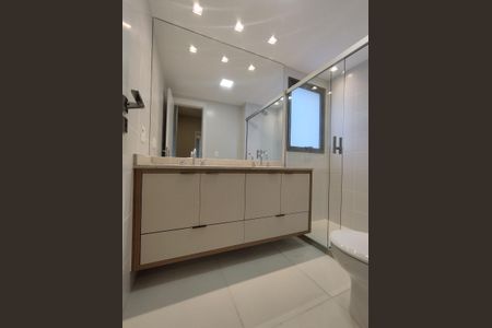 Apartamento à venda com 133m², 3 quartos e 2 vagasBanheiro - torneira
