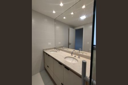 Apartamento à venda com 133m², 3 quartos e 2 vagasBanheiro - torneira