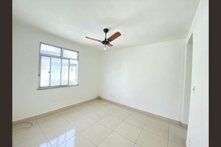 Sala de apartamento para alugar com 2 quartos, 48m² em Inhaúma, Rio de Janeiro