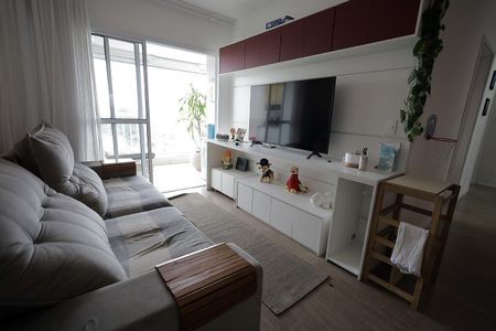 Sala de apartamento à venda com 3 quartos, 88m² em Vila Eldizia, Santo André