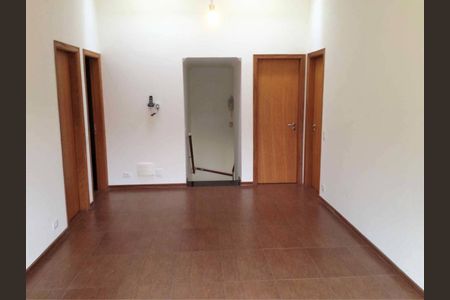 Casa à venda com 4 quartos, 215m² em Jardim Londrina, São Paulo