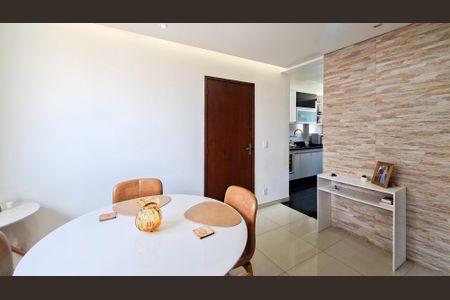 Apartamento à venda com 112m², 3 quartos e 2 vagas Apartamento à venda com 112m², 3 quartos e 2 vagasSala