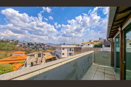 Apartamento à venda com 112m², 3 quartos e 2 vagas Apartamento à venda com 112m², 3 quartos e 2 vagasCobertura
