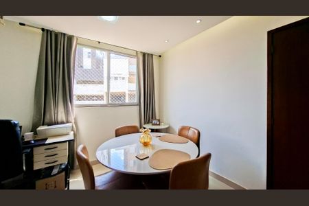 Apartamento à venda com 112m², 3 quartos e 2 vagas Apartamento à venda com 112m², 3 quartos e 2 vagasSala