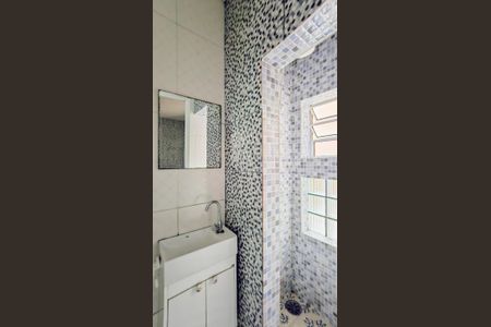 Casa para alugar com 60m², 2 quartos e sem vagaBanheiro da suíte 1