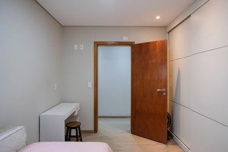 Casa à venda com 220m², 3 quartos e 4 vagasSuíte 2
