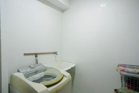 Casa à venda com 220m², 3 quartos e 4 vagasÁrea de serviço